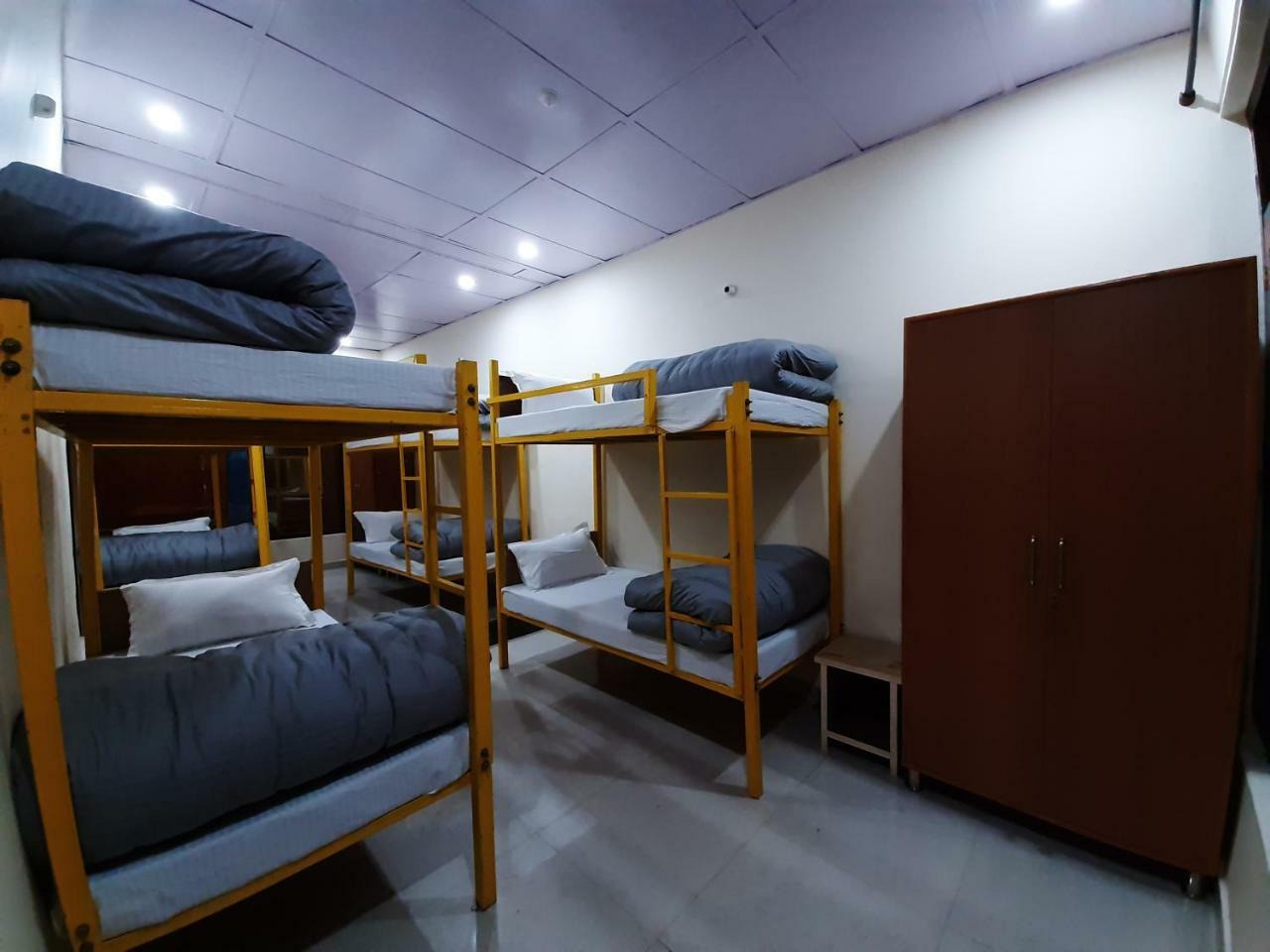 Хостел Bir Nest Экстерьер фото